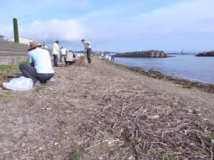 六渡寺海岸の様子