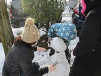 雪だるま作成中