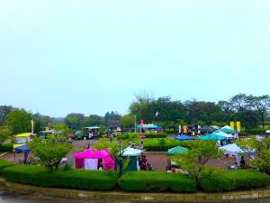 足洗潟公園でのマルシェ開催の様子