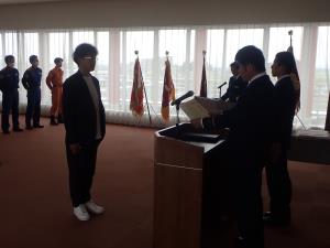 栗山氏
