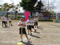 体育棒で表現する子