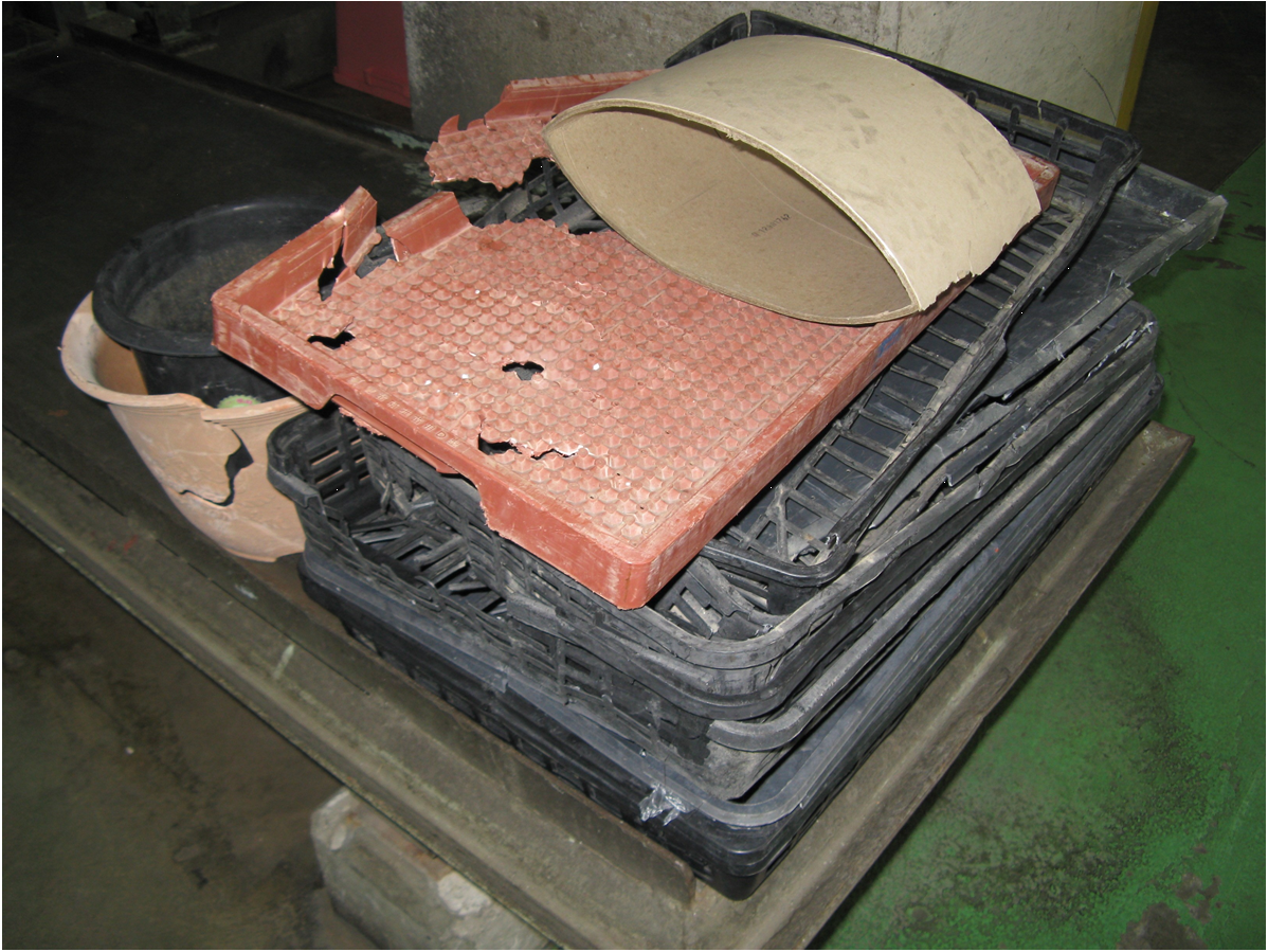 汚れの取れないものや４０ｃｍを超えるプラスチックごみ