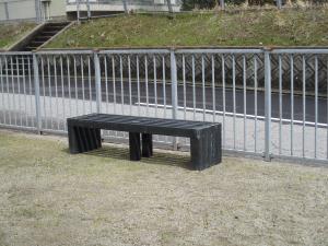ベンチ２