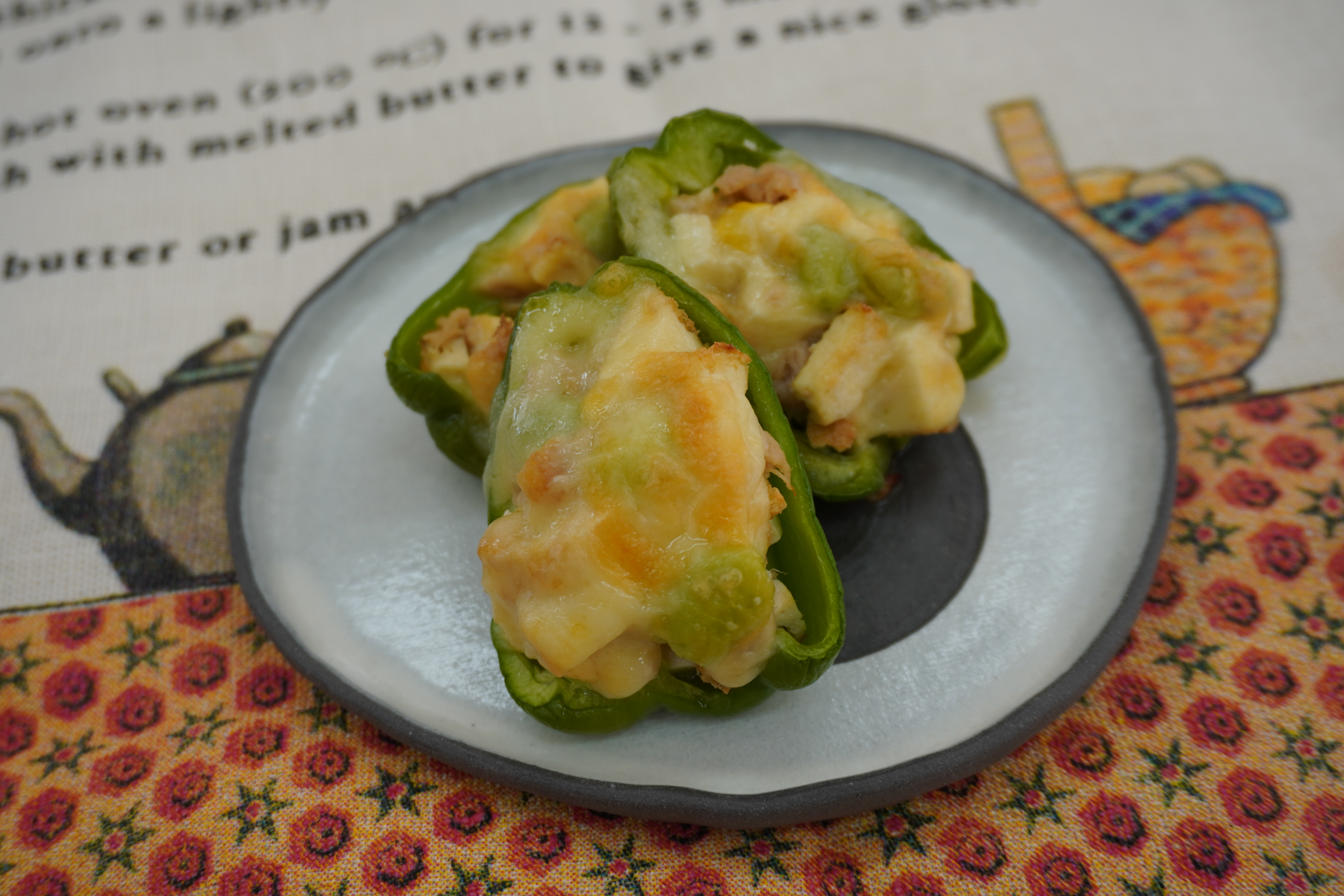 ピーマンのツナチーズ焼き